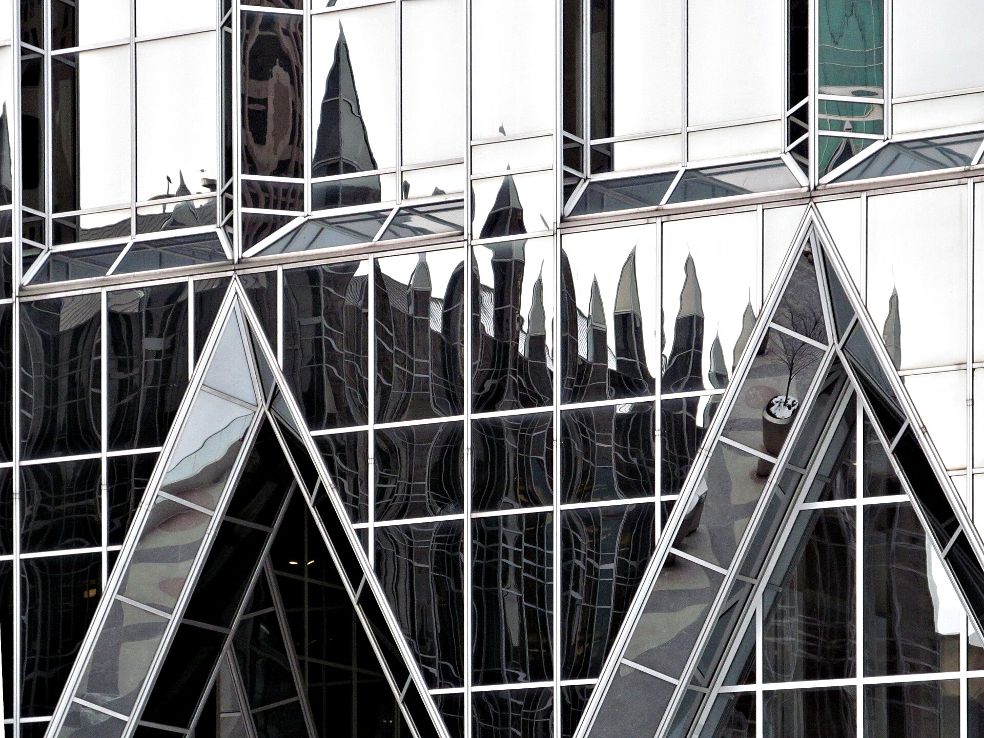 UPMC Rink at PPG Place Opens